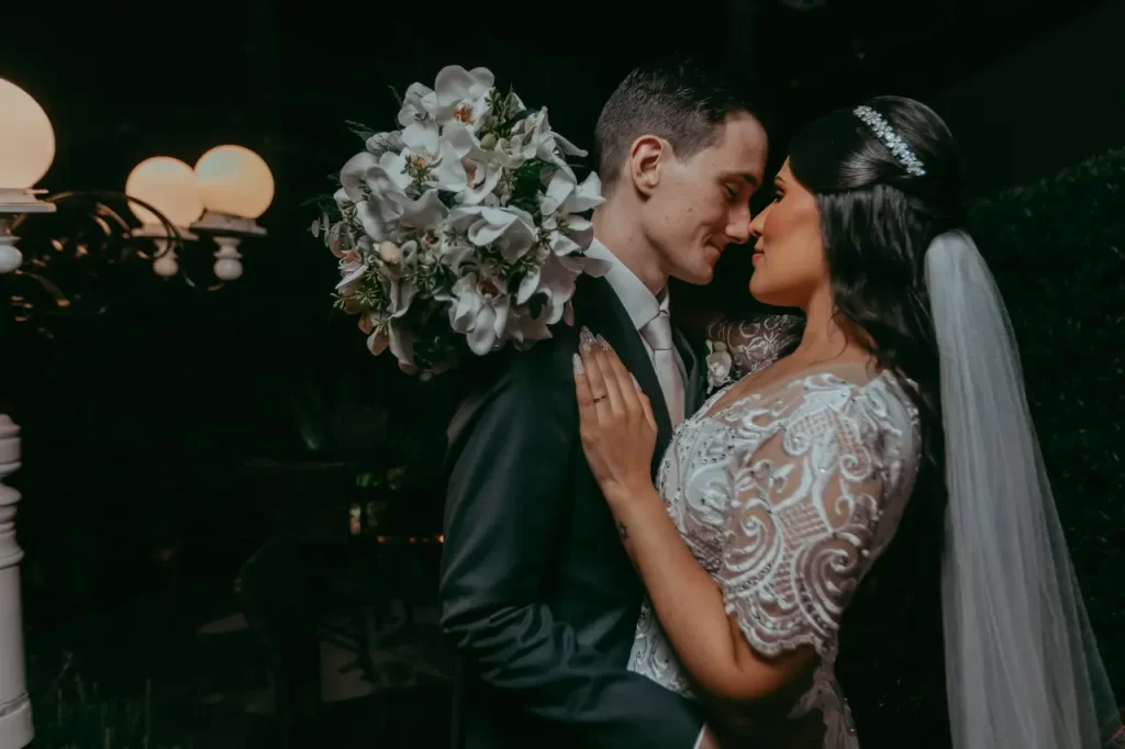 ★ ★ ★ ★ ★
O melhor de todos!
Atendimento super especial, atenciosos e servem todos os convidados de maneira igual.
Espaço aconchegante, organizado, comida maravilhosa e servem até o último minuto de festa. Vale cada centavo investido, escolheria mil vezes, se necessário. Obrigada por fazer do meu dia inesquecível.